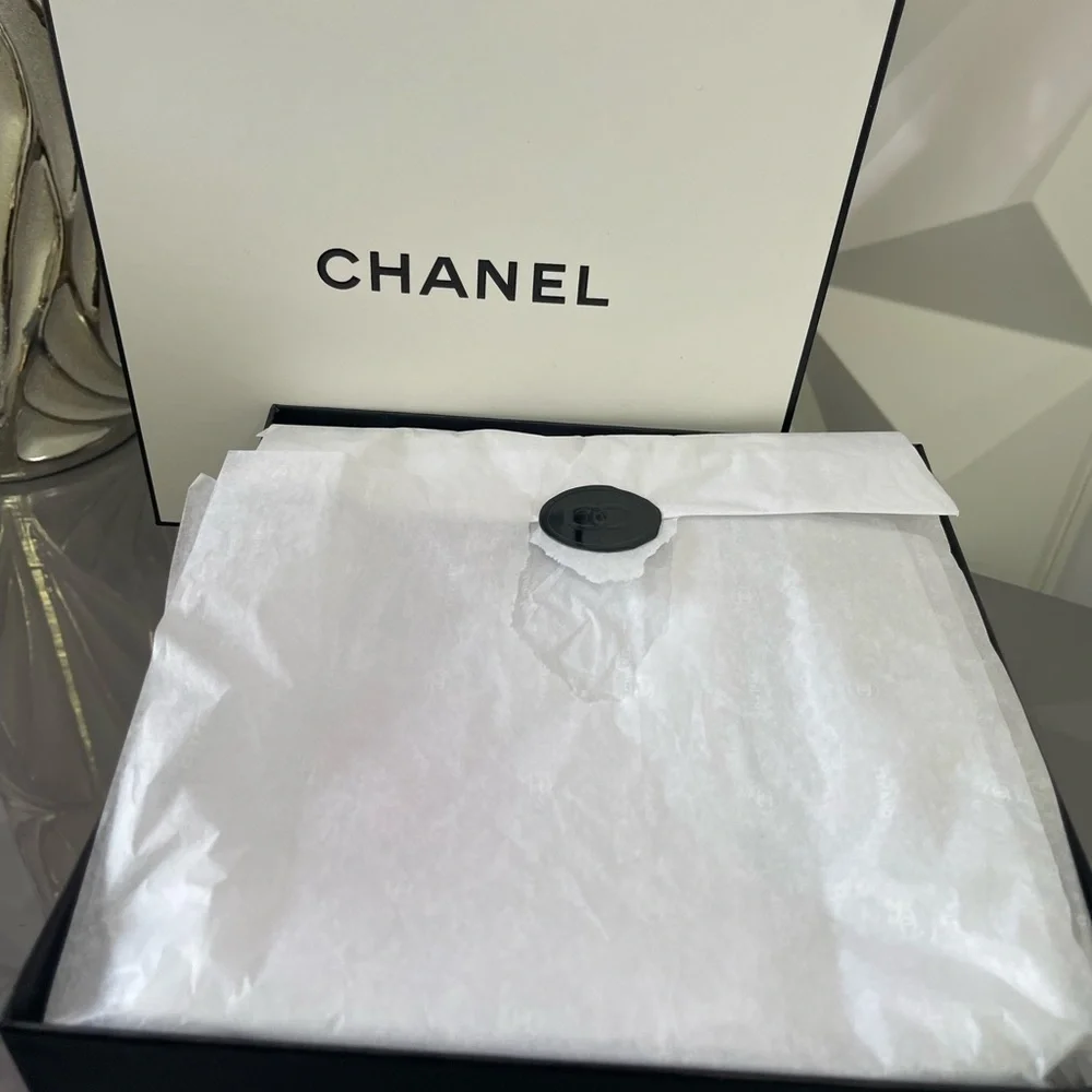 CHANEL Chance Eau Foaming Eau Tendre Shower Gel 6.8 fl oz - Picture 4 of 7